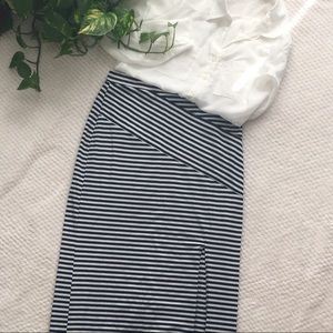 BOGO🍾 • Striped navy and white maxi skirt